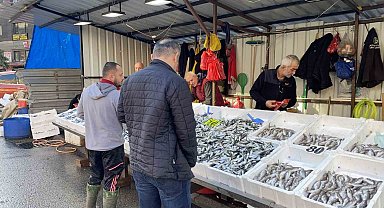 Balık fiyatları düşünce, yoğun ilgi başladı