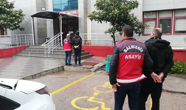 Balıkesir'de 2 kablo hırsızı 9 dairenin elektrik kablosunu çaldı