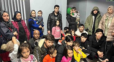 Balıkesir'de 30 düzensiz göçmen yakalandı