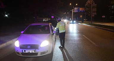 Balıkesir'de 303 araç sürücüsüne 810 bin lira ceza