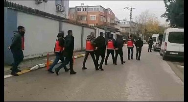 Balıkesir'de 6 aranan şahıs yakalandı