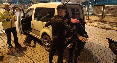 Balıkesir'de polis 25 aranan şahsı yakaladı