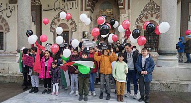Balonlar özgür Filistin için gökyüzüne bırakıldı