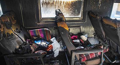 Bangladeş'te tren vagonları ateşe verildi: 4 ölü