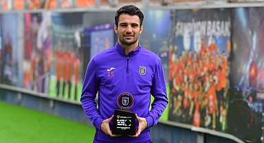Başakşehir'de Leo Dubois ekim ayının oyuncusu seçti