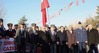 Başkan Büyükkılıç: "Hainler emellerine asla ulaşamayacaklar"