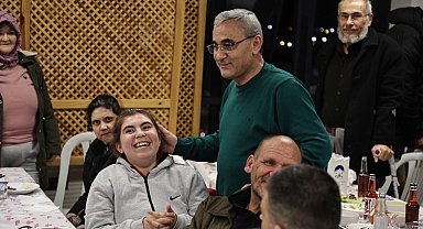 Başkan Işık, kentte yaşayan engelli vatandaşlar ve aileleriyle yemekte bir araya geldi