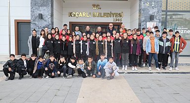 Başkan Kaplan sporcu çocukları kahvaltıda ağırladı