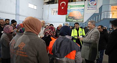 Başkan Palancıoğlu mesaiye, saha çalışanlarını ziyaret ederek başladı
