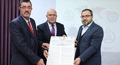 Başkan Pekmezci MÜS-DER'in genel kuruluna katıldı