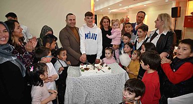 Başkan Tutuk PKU aileleri ile bir araya geldi
