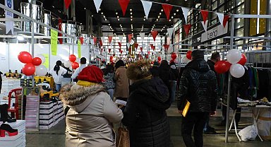 Başkent'te moda festivaline vatandaşlardan yoğun ilgi