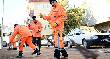 Battalgazi Belediyesi enkaz sonrası temizlik çalışmalarını aralıksız sürdürüyor