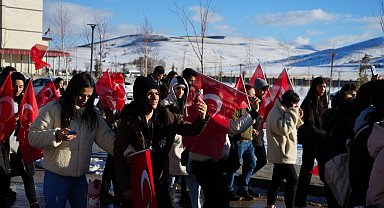 Bayburt'ta 'Şehitlere Saygı Yürüyüşü' düzenlendi