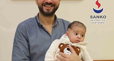 Bebeğe ameliyatsız kulak şekillendirme tedavisi