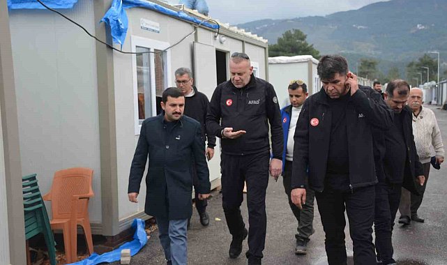 Belen Kaymakamı Yılmaz, konteyner kentlerde incelemelerde bulundu