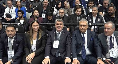 Beşiktaş Başkan Adayı Serdal Adalı, alkışlarla karşılandı