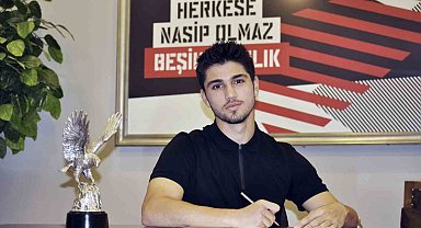 Beşiktaş, genç futbolcuları ile profesyonel sözleşme imzaladı