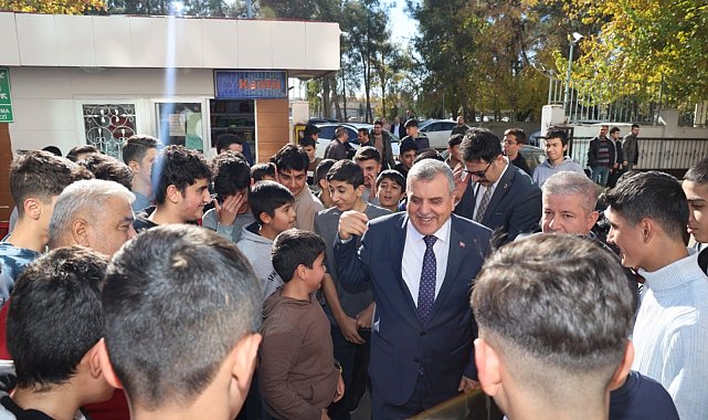 Beyazgül'den öğrencilere eğitim seti