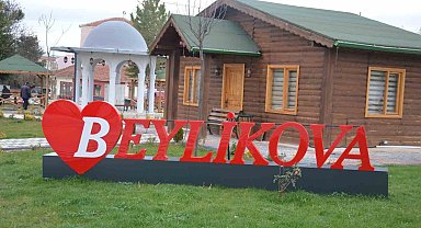Beylikova sosyal tesisleri fark oluşturuyor
