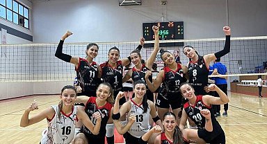 Bilecik Belediyesi Voleybol Spor Kulübü rahat kazandı