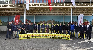 Bilecik'te 208 çiftçiye 10 ton yonca tohumu verildi