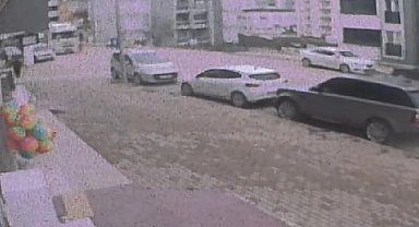 Bilecik'te 7 yaşındaki çocuğa tır çarpması güvenlik kamerasına yansıdı