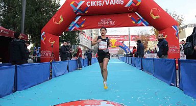 Bin 300 profesyonel sporcu Gazi Yarı Maratonu'nda ter dökecek