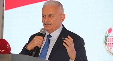 Binali Yıldırım: "Terörle mücadeleyi tartışmaya açamayız"