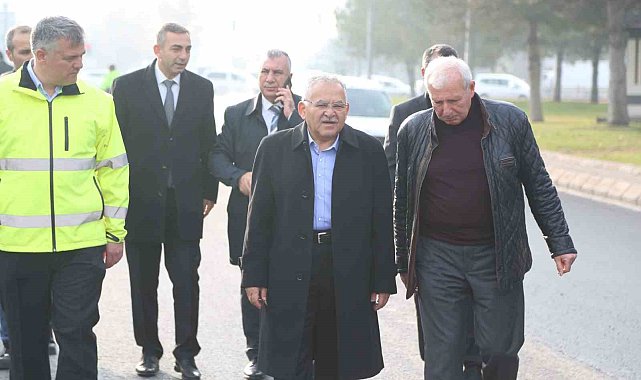 Binlerce aracın geçtiği Erkilet bulvarının asfaltı yenileniyor