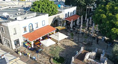 Bodrum Gıda Çarşısı özgün yapısıyla hizmet veriyor