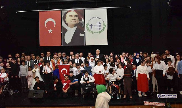 Bozüyük'te öğrencilerden 3 Aralık Dünya Engelliler Günü farkındalık programı