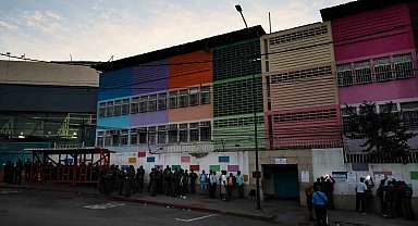 Brezilya, Venezuela sınırına asker konuşlandırdı