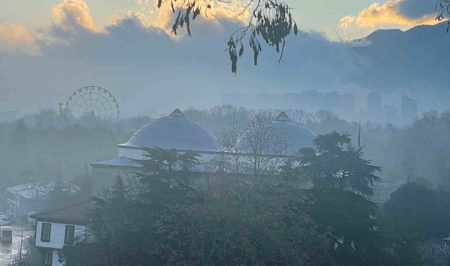 Bursa sis ve puslu havaya teslim