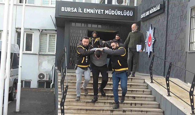 Bursa'da 150 bin lira cinayeti kamerada