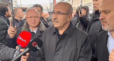 Bursa'da tekstil fabrikasındaki yangına 30 itfaiye müdahale ediyor