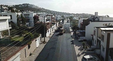 Büyükşehir, Bodrum'da 14 bin metre sıcak asfalt yaptı