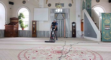 Büyükşehir'den ibadethanelerde temizlik