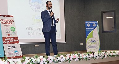 Büyükşehir'in Mutlu Evlilik Akademisi'nde 97 kişi sertifikasını aldı