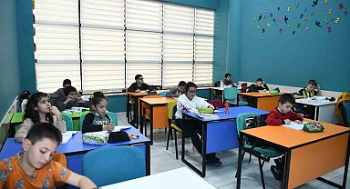 Büyükşehir'in Ödev Merkezi'ni minikler çok sevdi