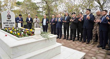 Çanakkale kahramanı Seyit Onbaşı vefatının 84'üncü yılında dualarla anıldı