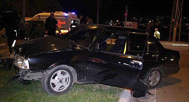 Çanakkale'de trafik kazası: 3 yaralı