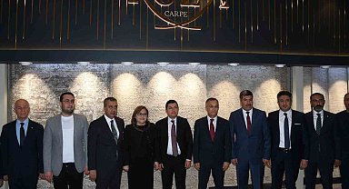 Çeber ve Şahin Gaziantepli halıcılara moral verdiler