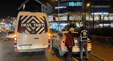 Çekmeköy'de ikiz plaka ile korsan taşımacılık yapan minibüs sürücüsüne 42 bin 401 TL ceza