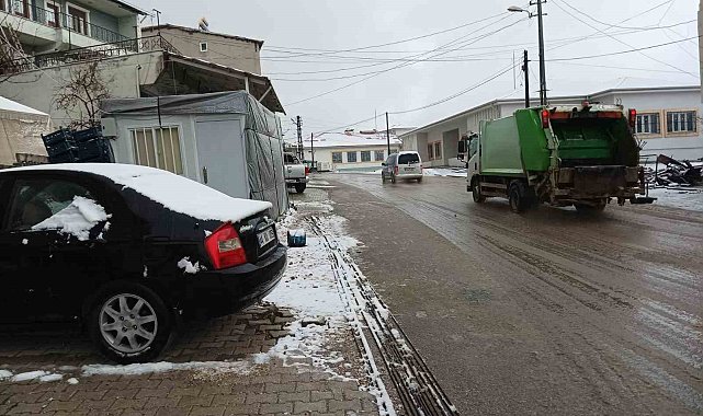 Çelikhan ilçesinde kar yağışı başladı