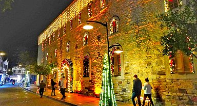 Çeşme, dopdolu bir yılbaşına hazır