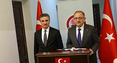 Çevre Şehircilik ve İklim Değişikliği Bakanı Özhaseki: "Ekonomi dimdik ayakta"