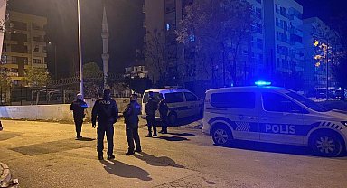 Ceyhan'da baba ve oğula silahlı saldırı: 1 ölü