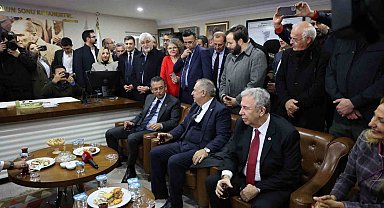 CHP Genel Başkanı Özel: "Bosna Hersek'teki mezalime susanlar, bugün katliamın bir tarafı İsrail olunca Filistin'deki katliama susmaktadırlar"