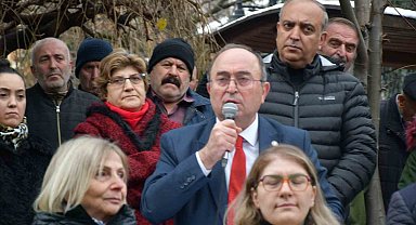 CHP'li Artvin Belediye Başkanı Elçin aday adaylığı sürecini durdurduğunu açıkladı